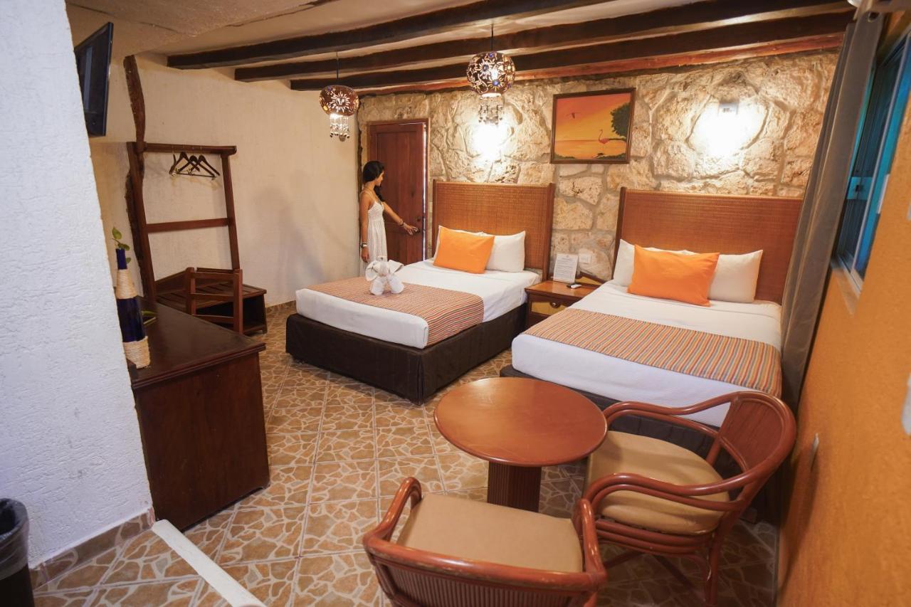 Golden Paradise Town Hotel Isla Holbox ภายนอก รูปภาพ