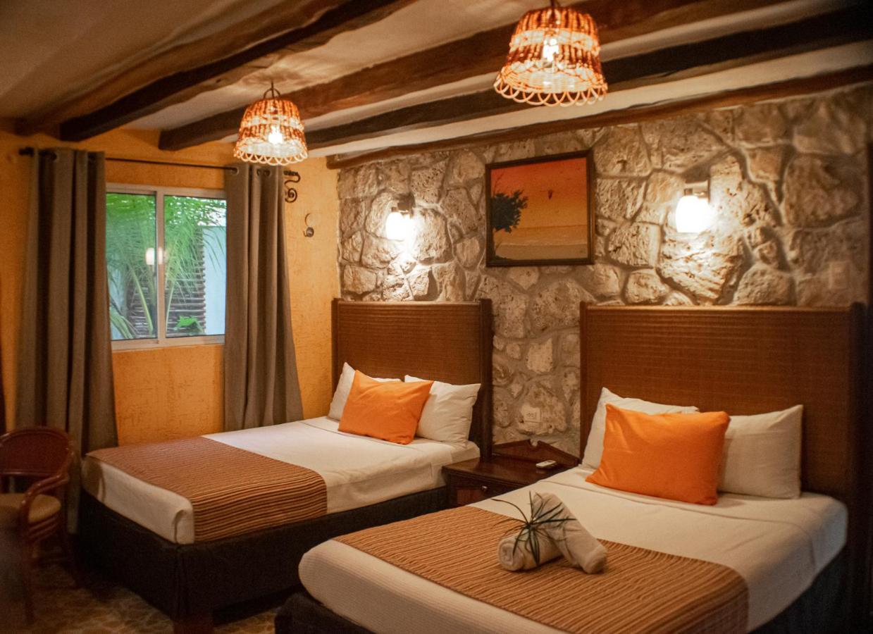Golden Paradise Town Hotel Isla Holbox ภายนอก รูปภาพ