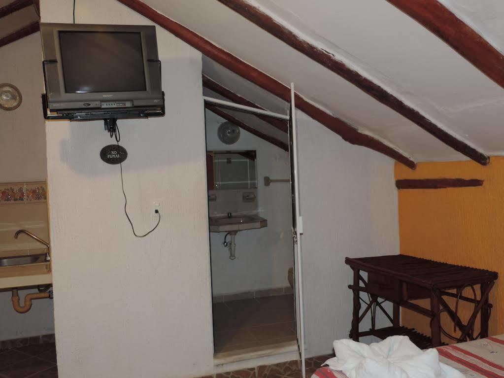 Golden Paradise Town Hotel Isla Holbox ภายนอก รูปภาพ