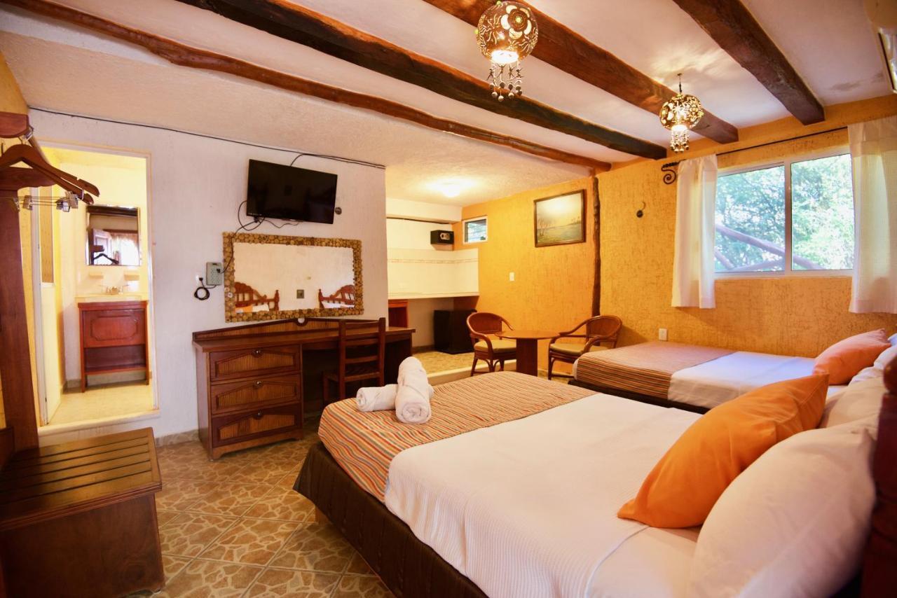 Golden Paradise Town Hotel Isla Holbox ภายนอก รูปภาพ