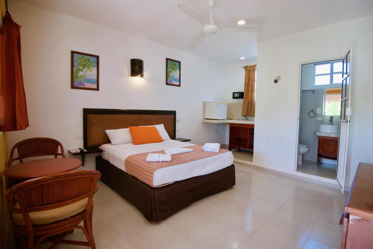 Golden Paradise Town Hotel Isla Holbox ภายนอก รูปภาพ