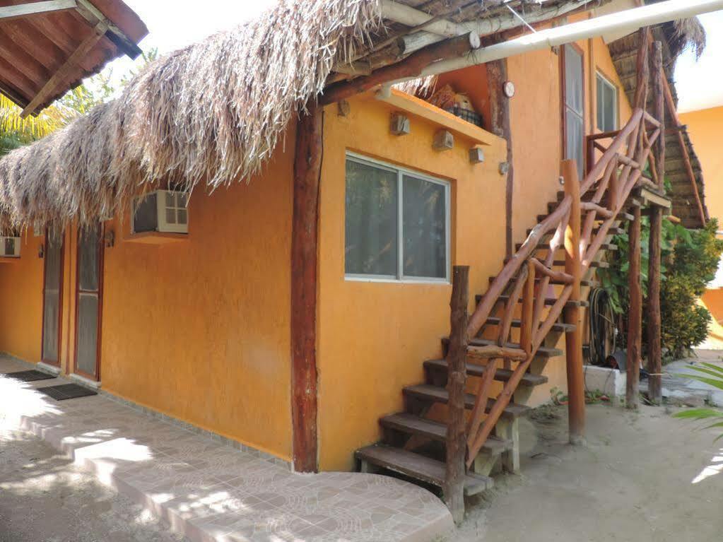 Golden Paradise Town Hotel Isla Holbox ภายนอก รูปภาพ